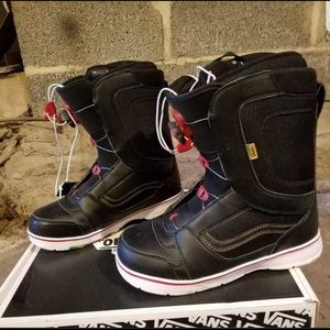 VANS Snowboard boots Size 13